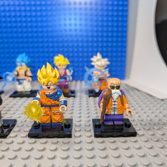8 Minifigures- Dragon Ball Z Anime Building Block Toy Action Figures Goku Super - Picture 2 of 10